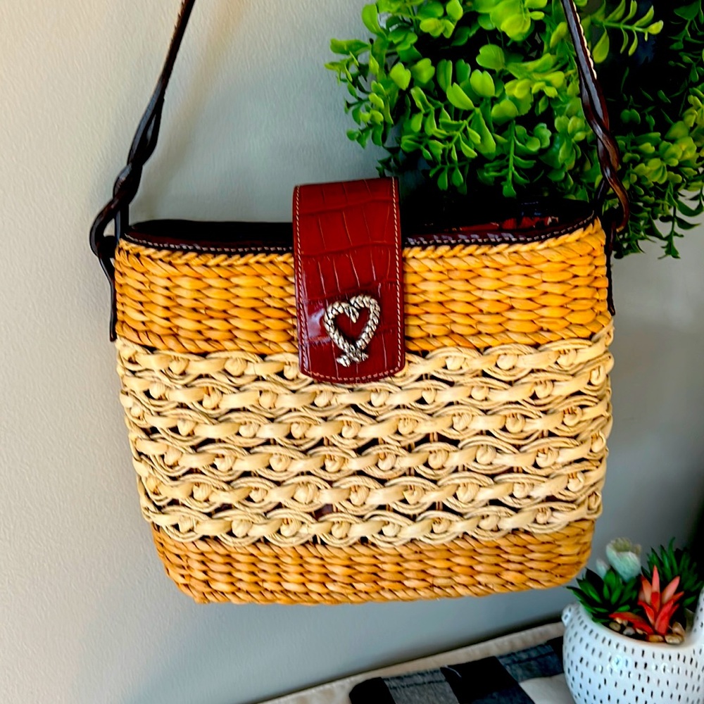 Brighton straw/leather purse.